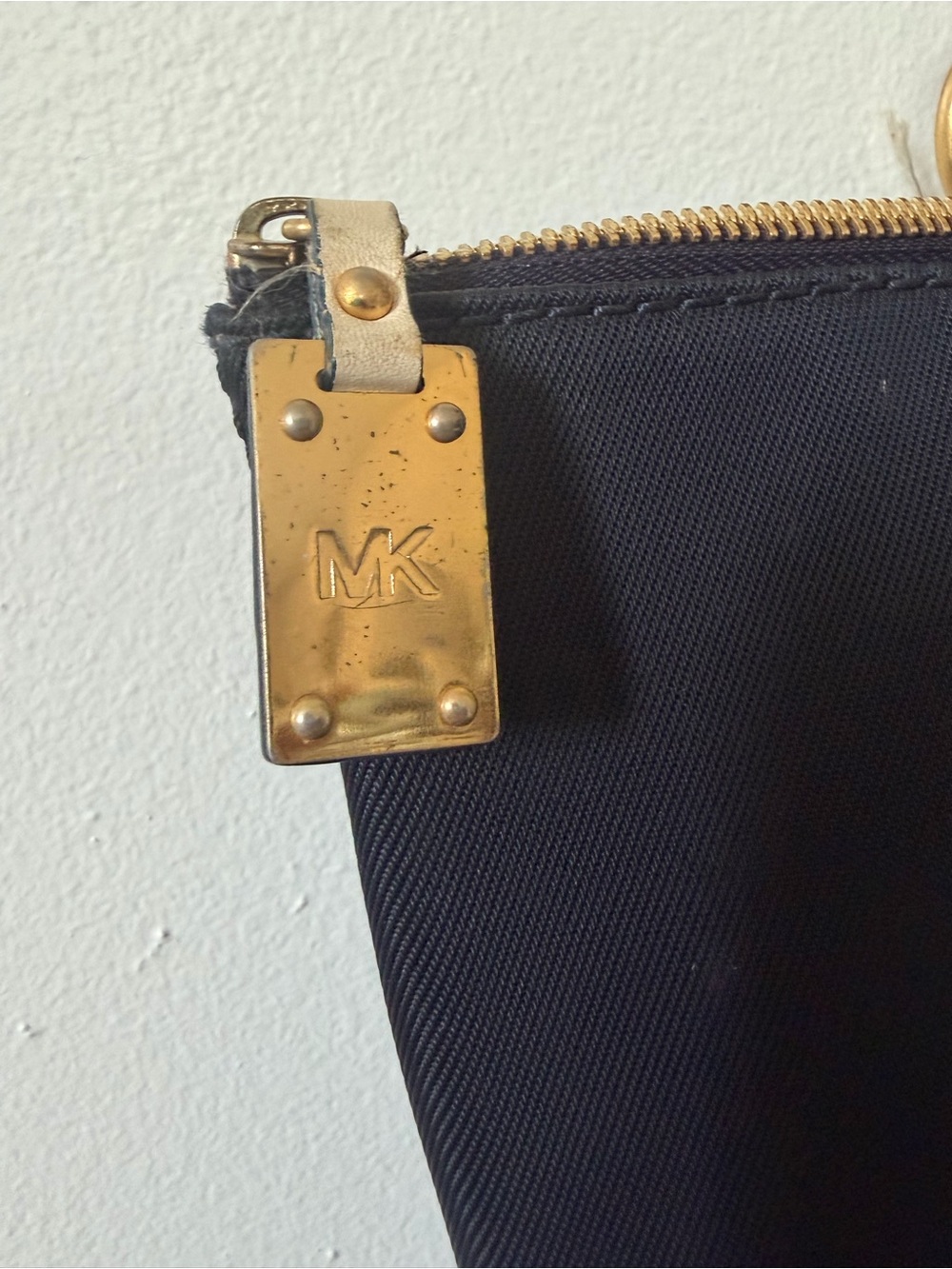 Michael Kors Navy Montauk Tote - Picture 5 of 10